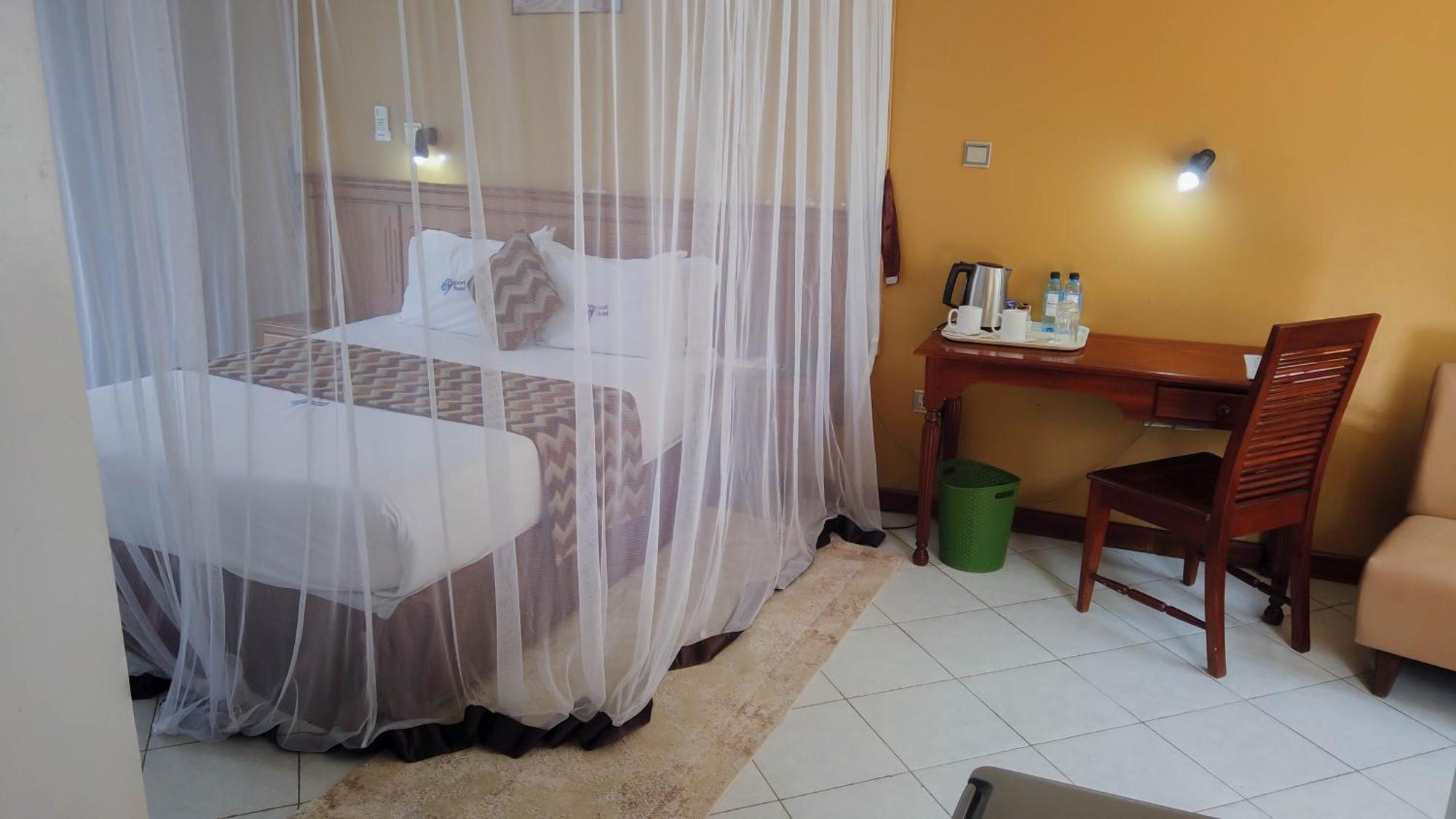67 Airport Hotel Nairobi Mlolongo Dış mekan fotoğraf